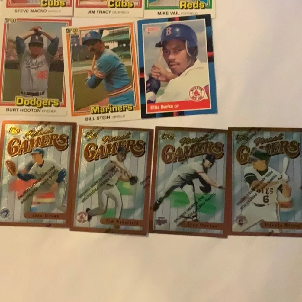 Bundle of Baseball Cards Lot 382